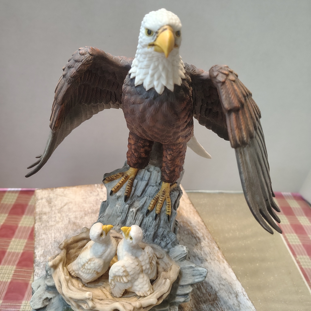 Majestic Eagle Figurine with Nest - Brown and White 10" Bisque
